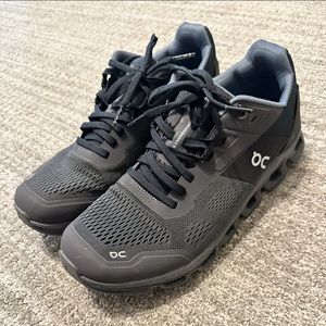 On Running Cloud Ace women’s size 10 - like new condition